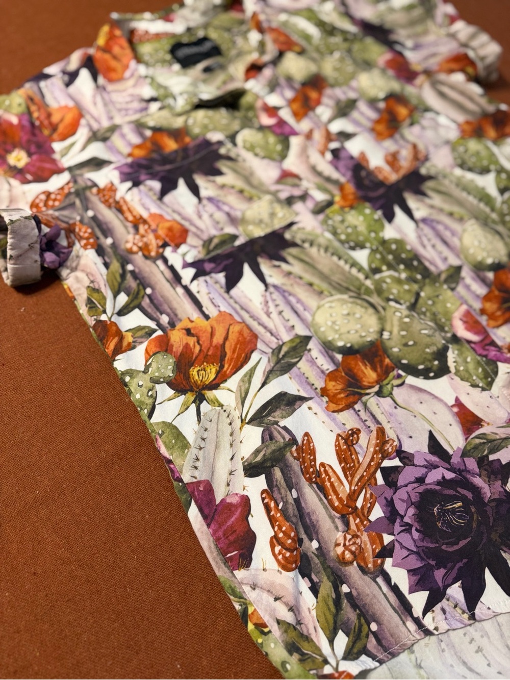 Wildfang Empower Short Sleeve Shirt in Cactus Floral - Picture 11 of 16